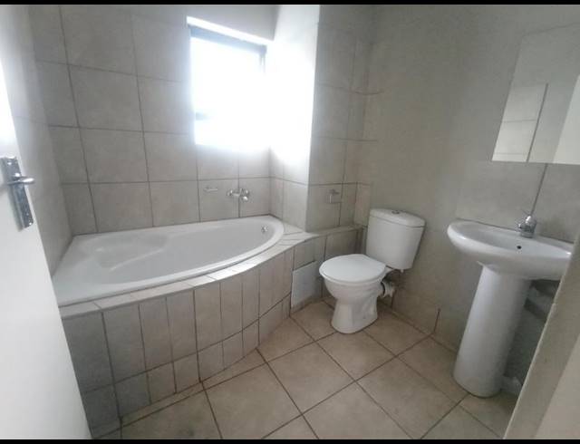 2 BEDROOM PROPERTY TO RENT IN GROBLERPARK